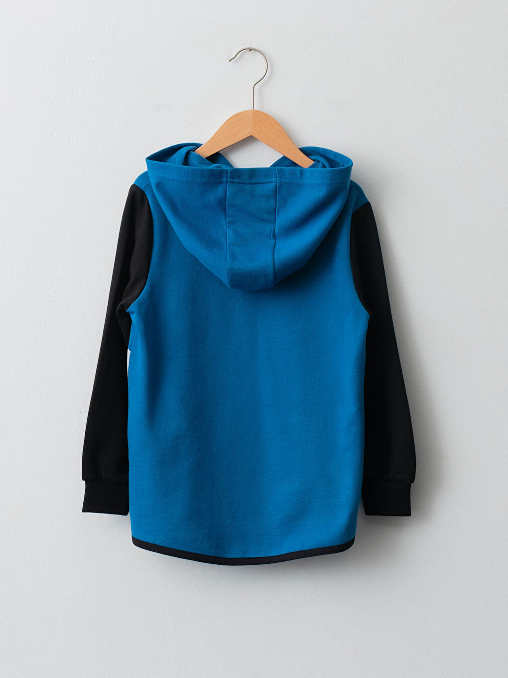 LCW ECO Sweat-shirt à capuche imprimé à manches longues pour garçons -W1CH24Z4-HFU