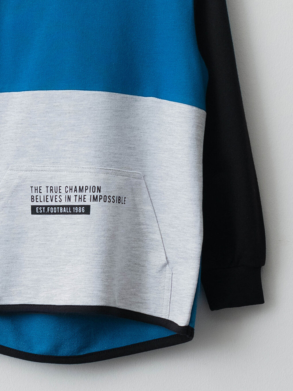 LCW ECO Sweat-shirt à capuche imprimé à manches longues pour garçons -W1CH24Z4-HFU