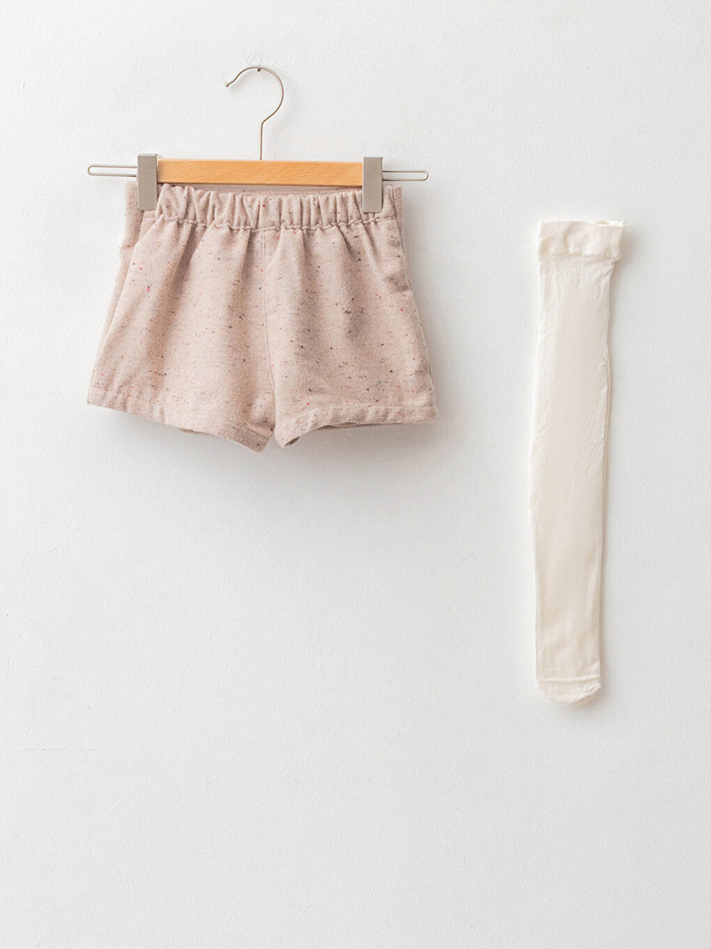 Elastic Waist Baby Girl Shorts Skirt and Pantyhose 2-Pack Set-1