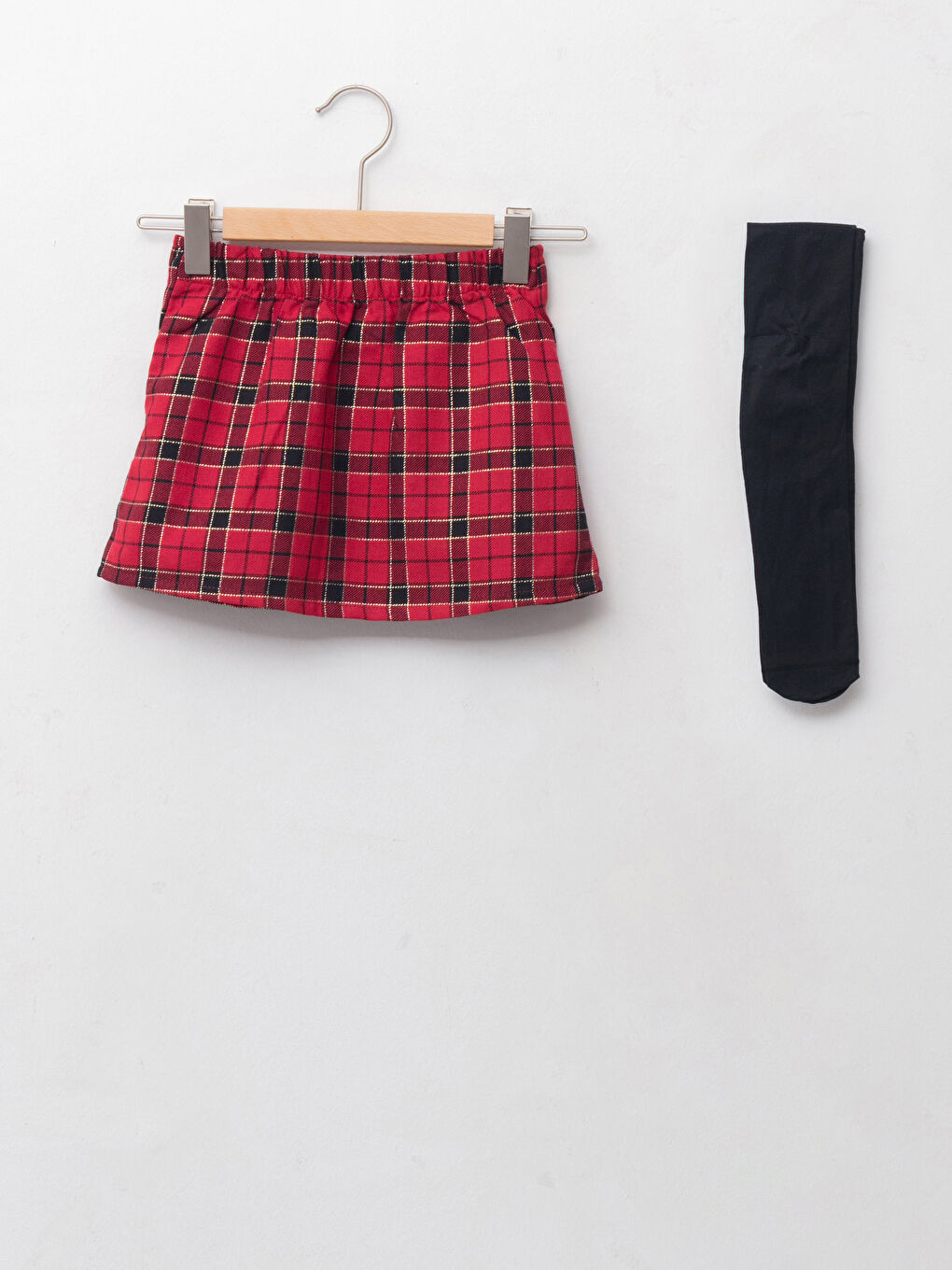 Beli Lastikli Ekose Desenli Kız Bebek Etek ve Külotlu Çorap 2'li Takım-1