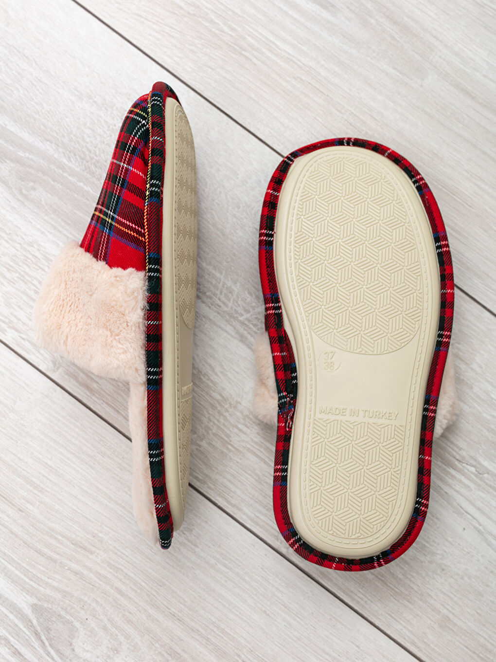 Closed Front Checkered Women's House Slippers-1