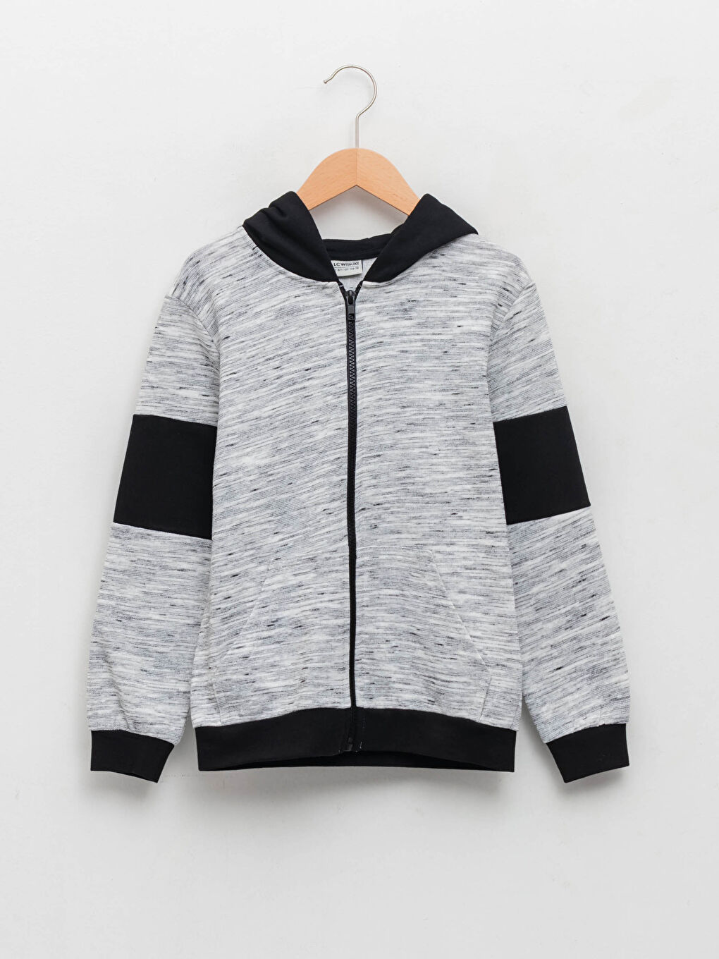 Толстовка на молнии с капюшоном и длинным рукавом для мальчиков