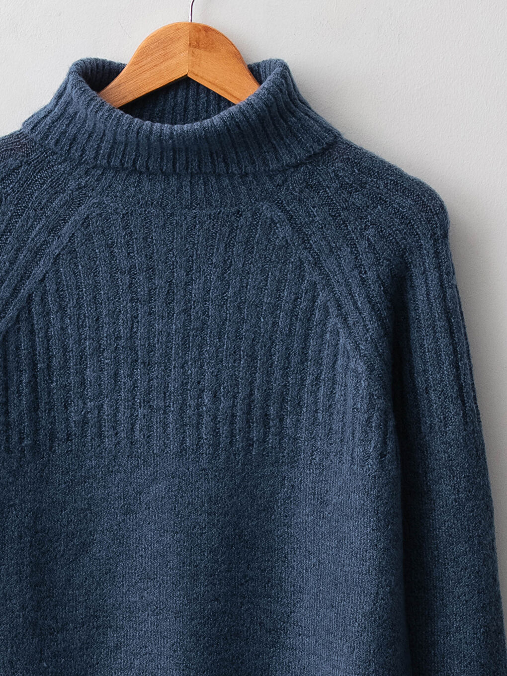 Свитер из трикотажа с длинным рукавом и водолазкой для женщин, однотонный-7