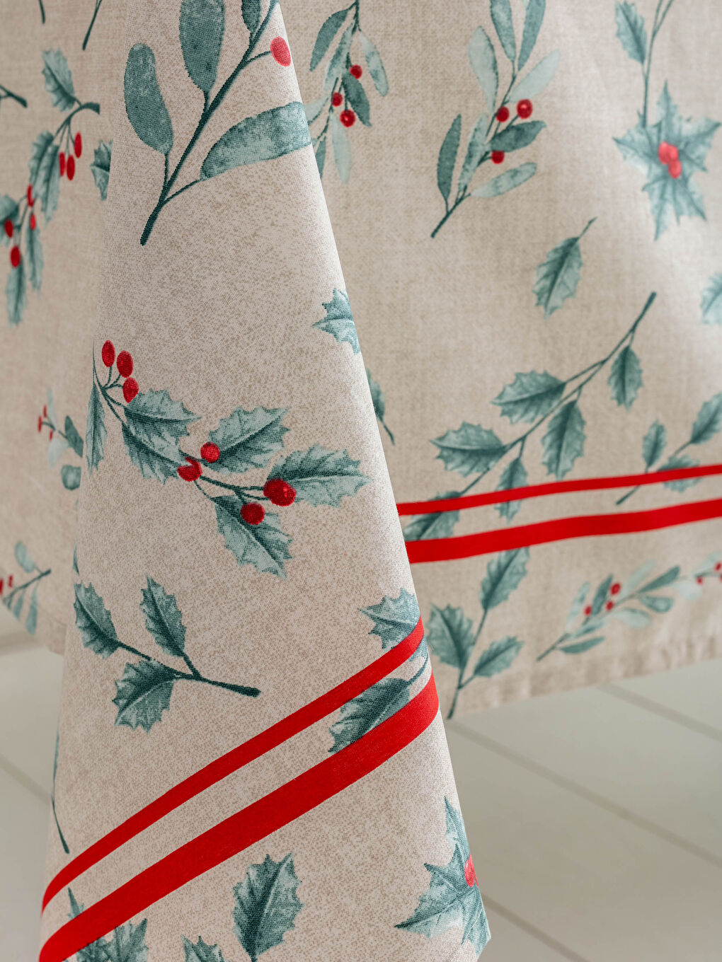 Christmas Themed Printed Tablecloth-1