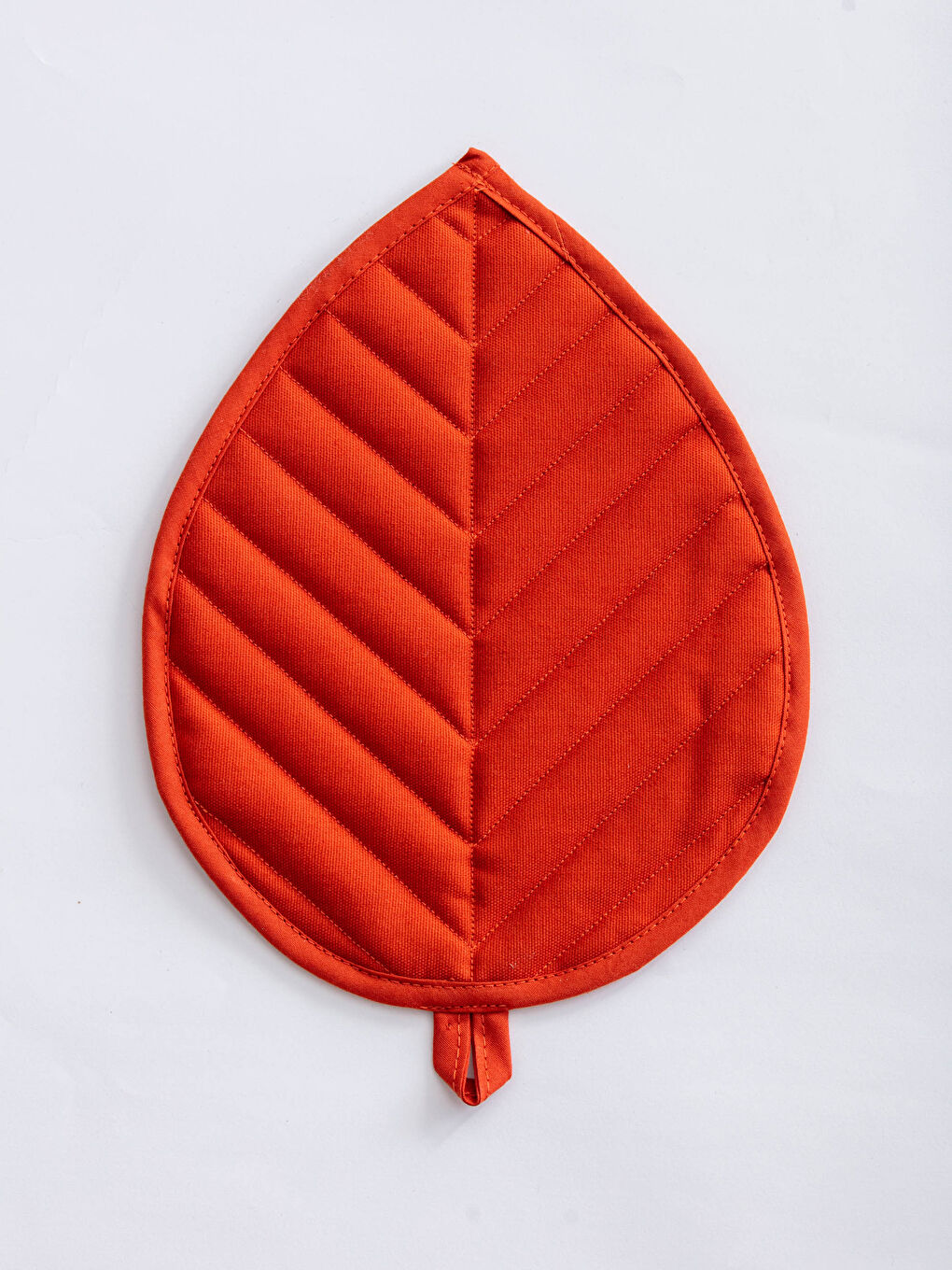 Yaprak Şekilli Gabardin Tutaç-1