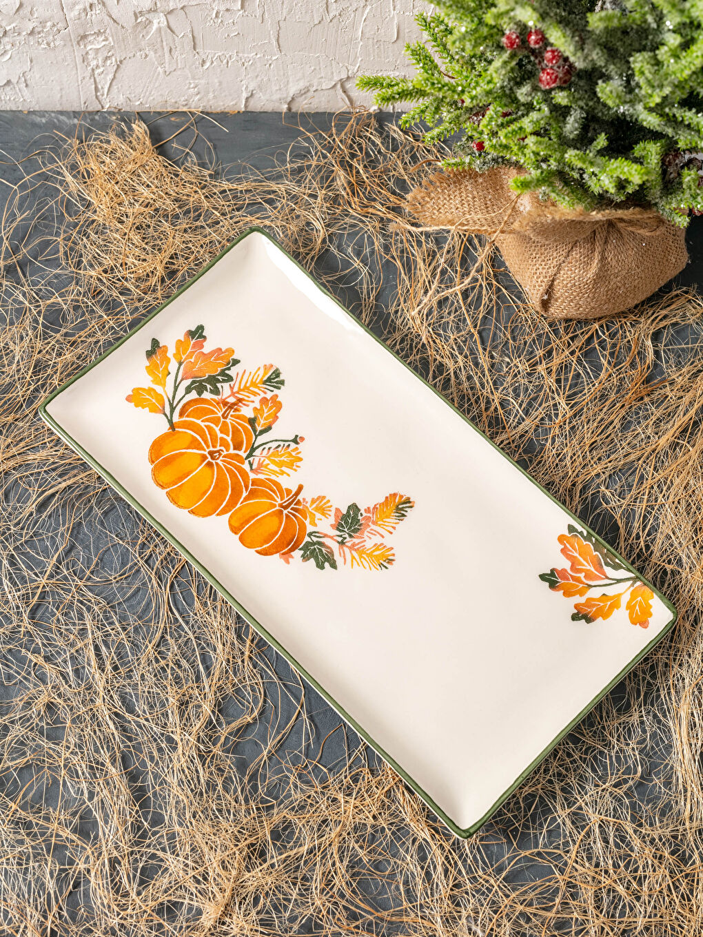 Turuncu Bal Kabağı Baskılı Seramik Sunum Tabağı 29x16 cm