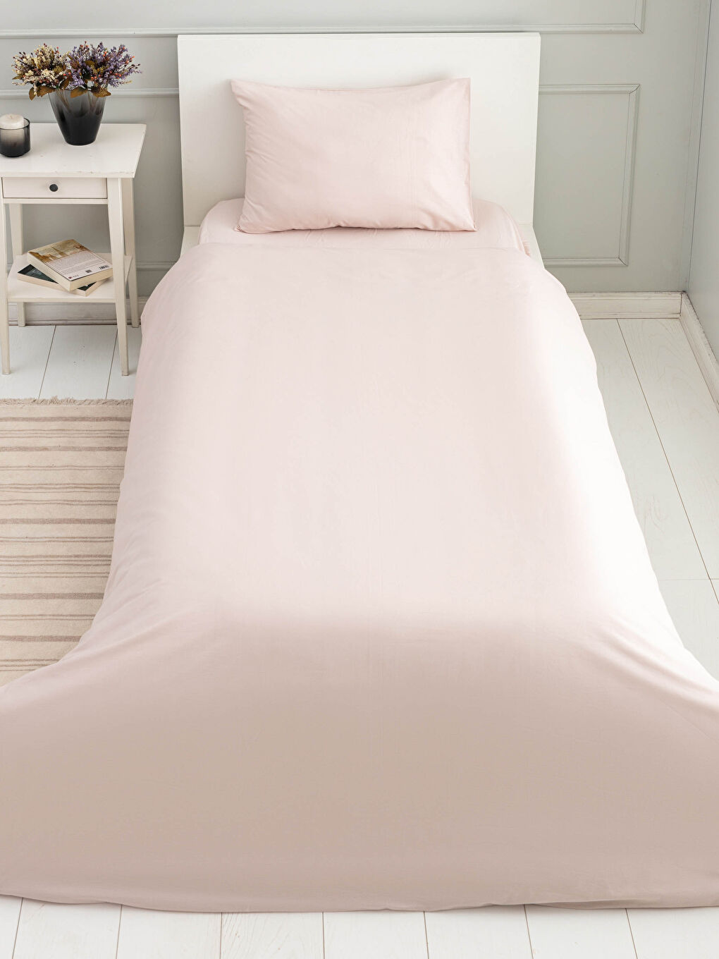 مجموعة غطاء لحاف مفرد سادة-2