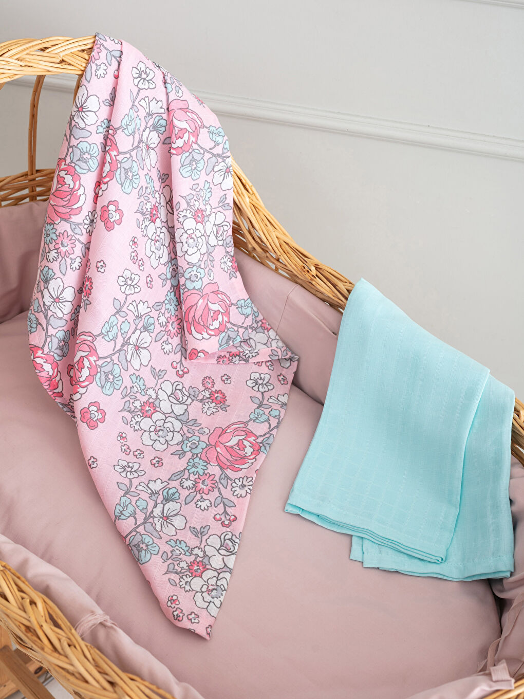 Pembe Pamuklu Kız Bebek Müslin Bez 2'li-1