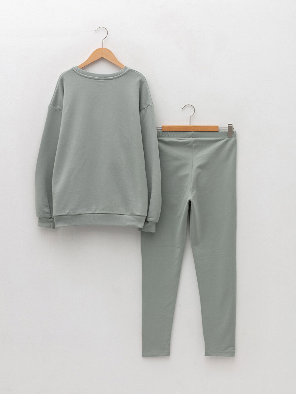 LCW Kids Sweat-shirt et Collants Oversize à Manches Longues Imprimés Col Rond pour Fille -W1DJ66Z4-GBN