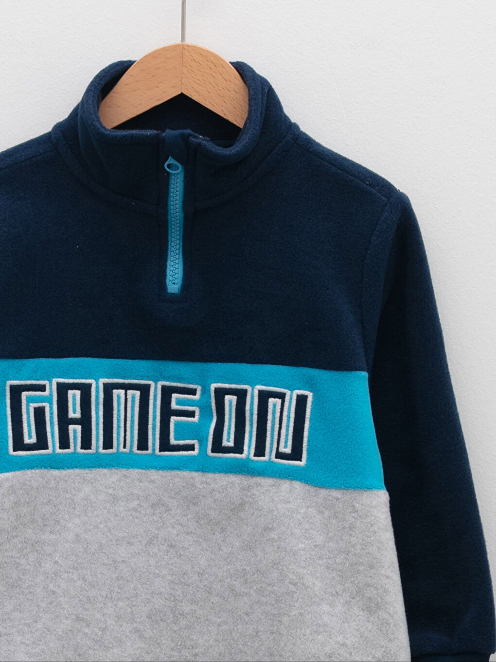 Turtle Neck Printed Long Sleeve Fleece Boy Pajama Top-2