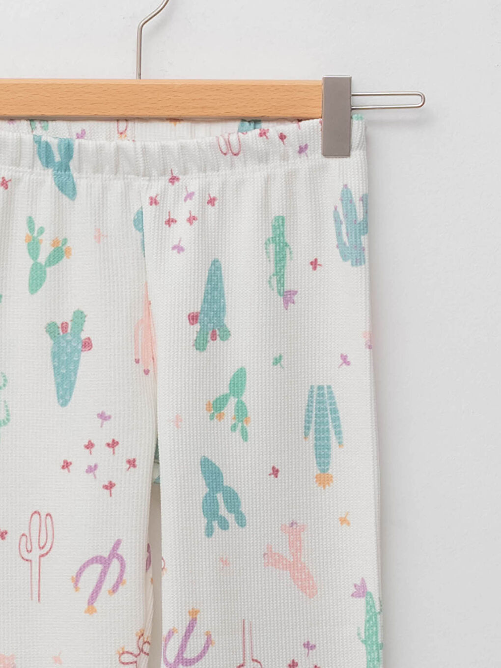 Ekru Bisiklet Yaka Baskılı Uzun Kollu Kız Çocuk Pijama Takımı-2