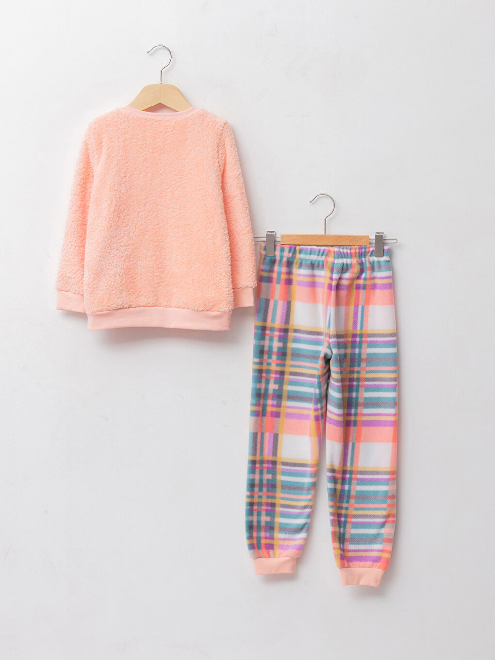 Crew Neck Patterned Long Sleeve Fleece Girls' Pajamas Set-1