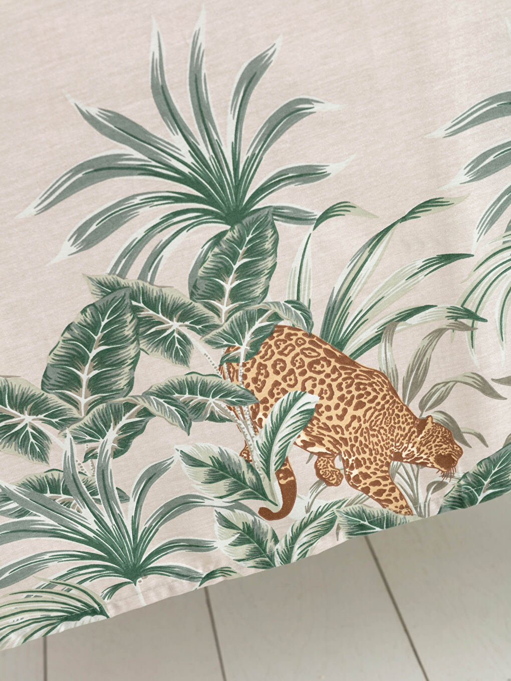 مفرش مائدة مطبوع مُزهر 150x200 سم-1