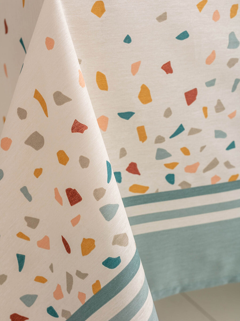 مفرش ترابيزة قطن مطبوع 150x200 سم-1