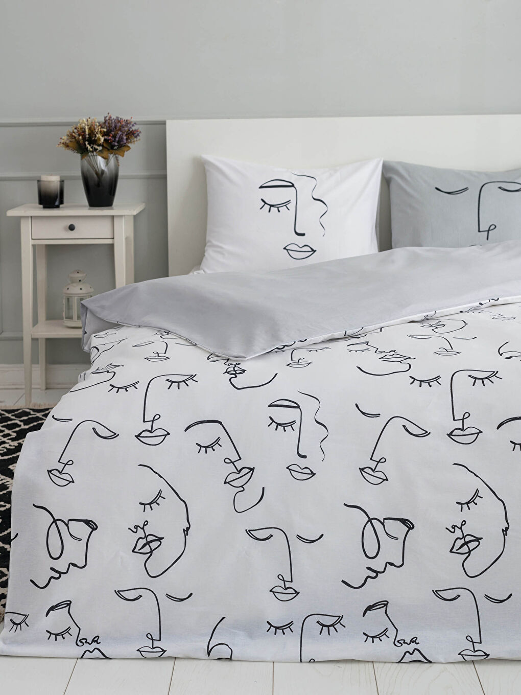 Double Double Sided Printed Woven Duvet Cover and Pillowcase