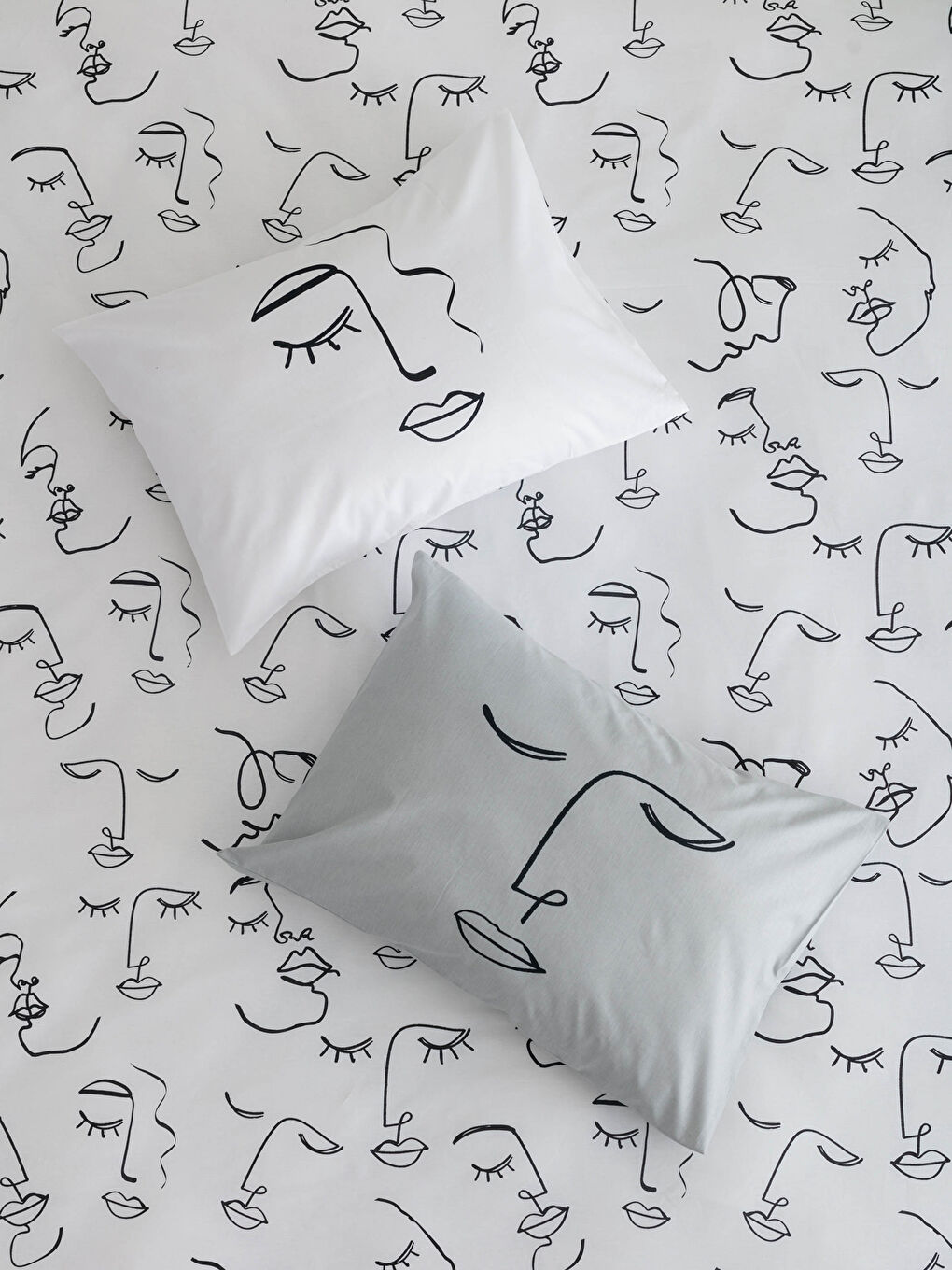 Double Double Sided Printed Woven Duvet Cover and Pillowcase-1