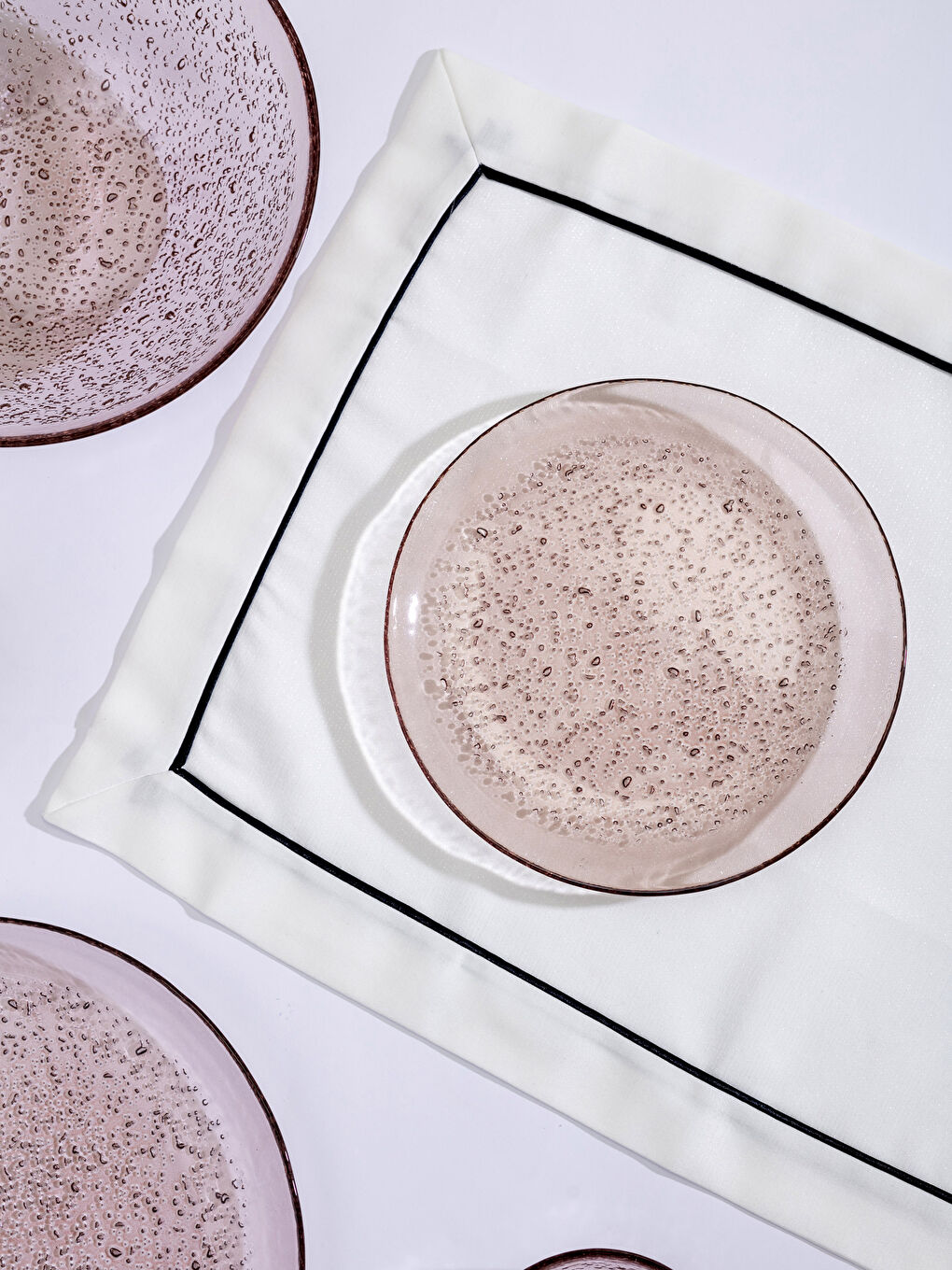 Assiette à Gâteau en Verre à Motifs en Relief 21 Cm-1