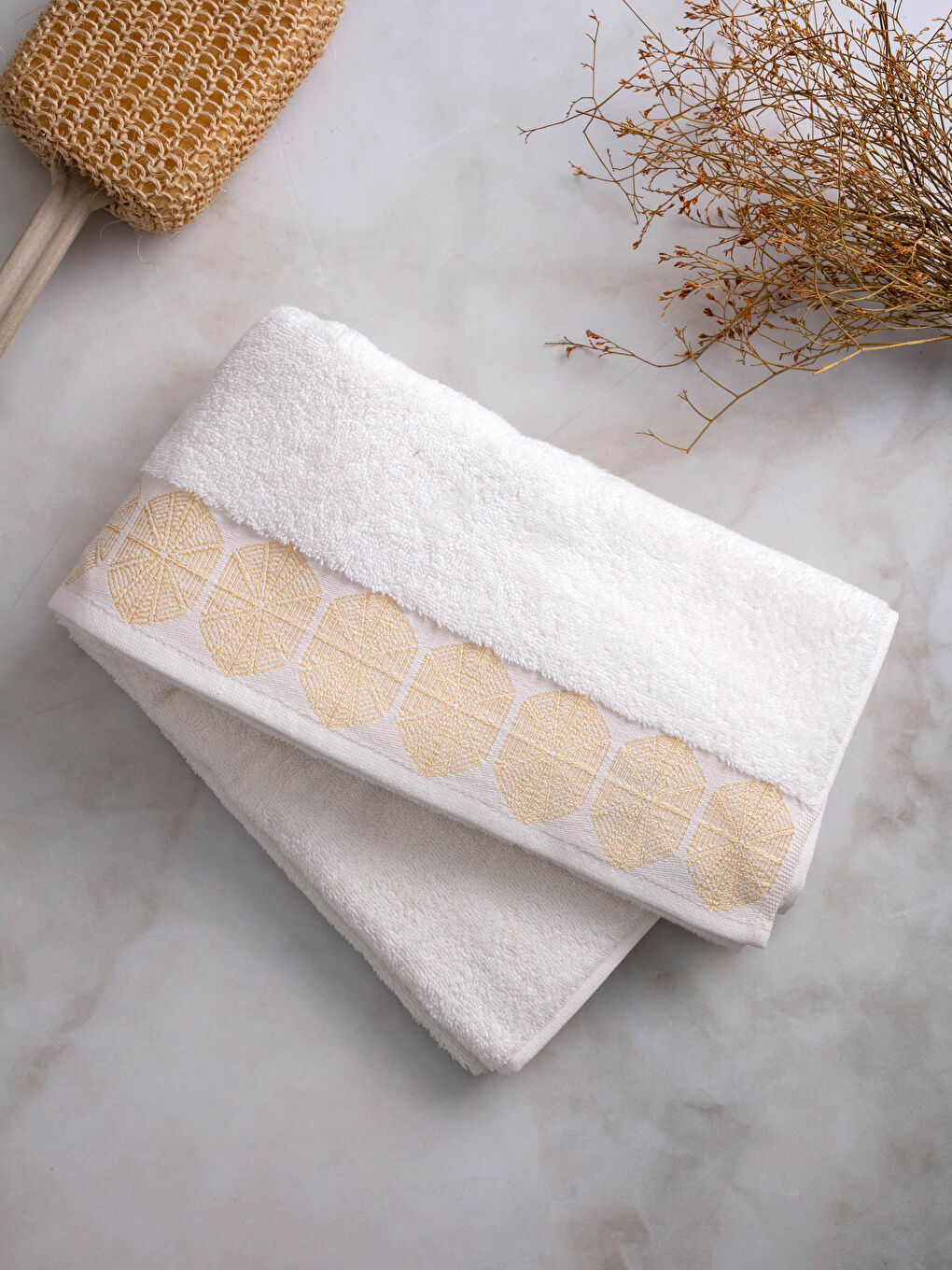 Embroidered Bath Towel 70x140 cm-1