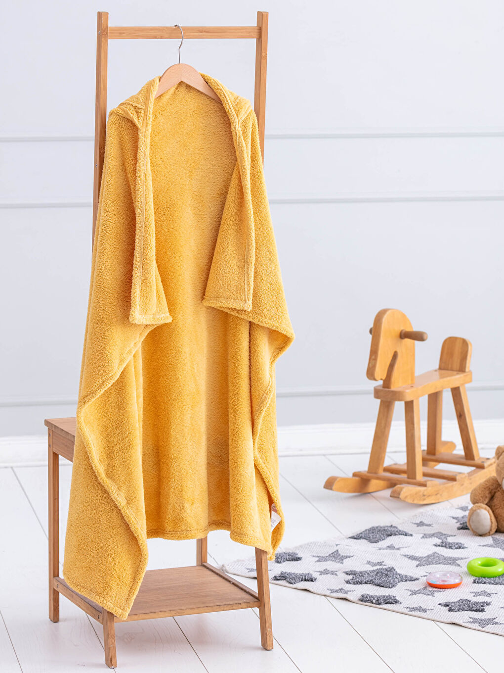 Sarı Kapüşonlu Erkek Çocuk Wellsoft Battaniye-1