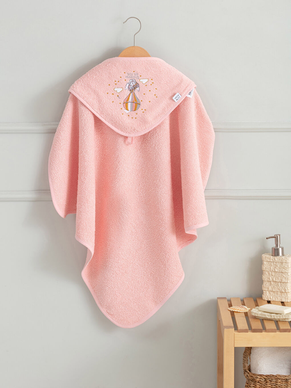 LCW HOME Besticktes Baby Mädchen Wickeltuch mit Locken-Details 75x75 cm -W1FJ28Z1-G21