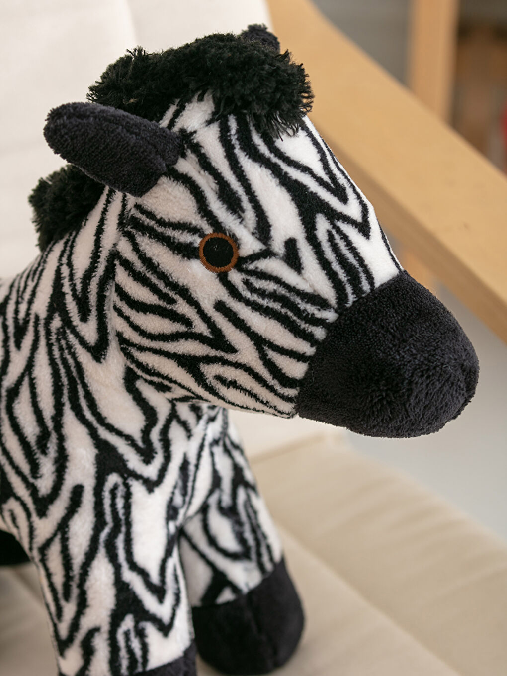 Coussin Zèbre Bébé Brodé et Rembourré avec Détails 34x33 Cm-1