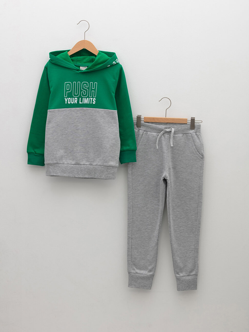 Hooded Printed Long Sleeve Boy Sweatshirt and Sweatpants