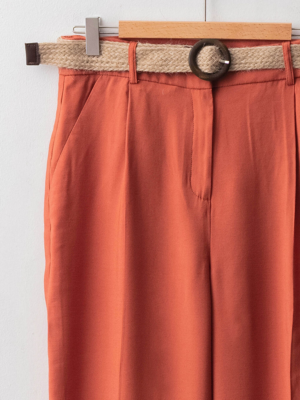 Kahverengi Yüksek Bel Bol Fit Kemer Detaylı Gabardin Kadın Pantolon-6