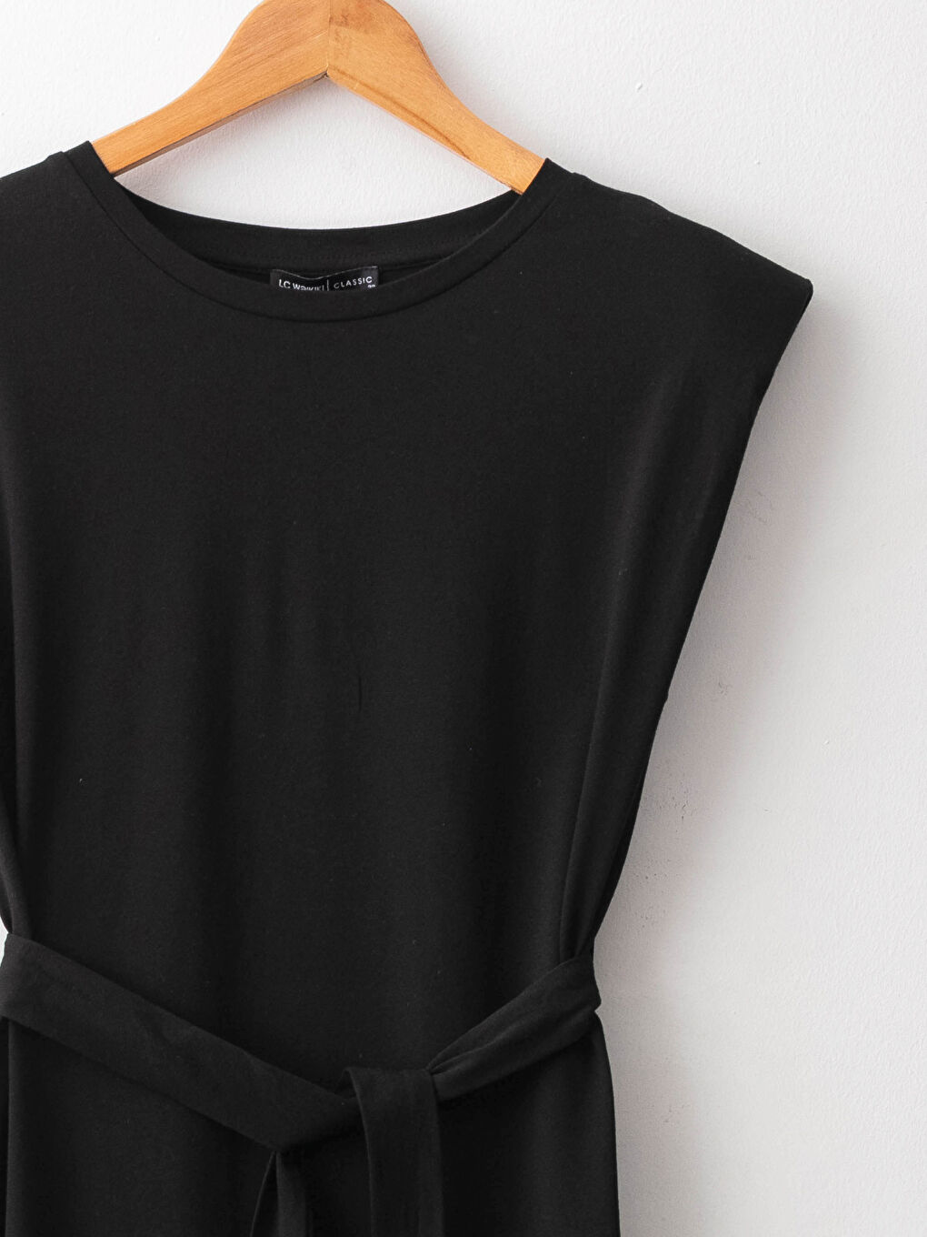 LCWAIKIKI Classic Rundhalsausschnitt Gerade Ärmellos Taillengürtel Damen Figurbetontes Kleid -W1G893Z8-CVL