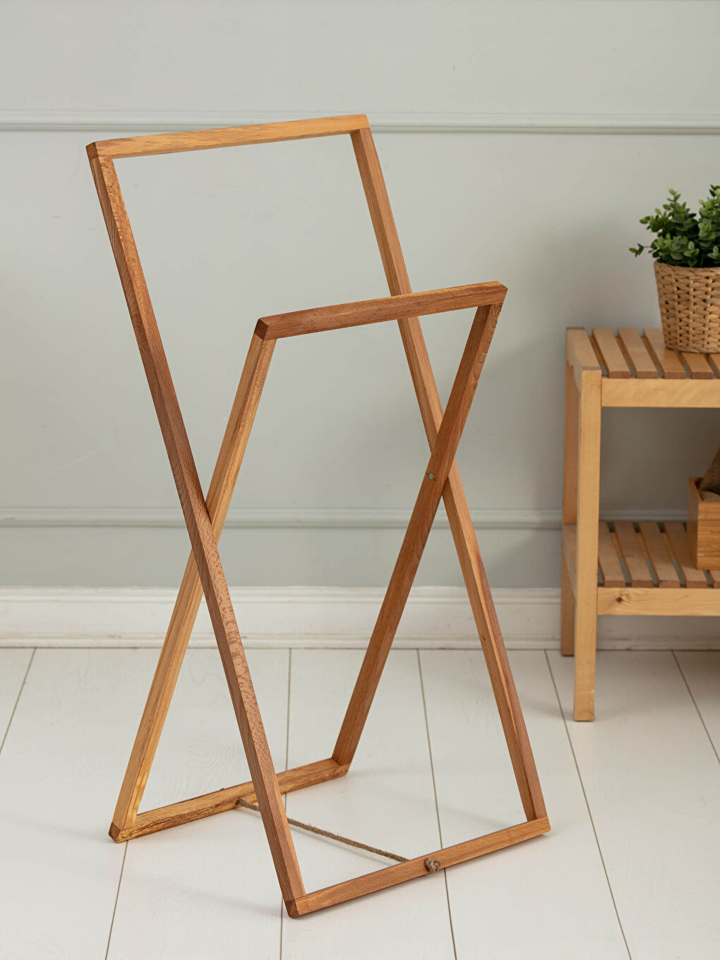 Wooden Leg Hanger 44x94 Cm-1