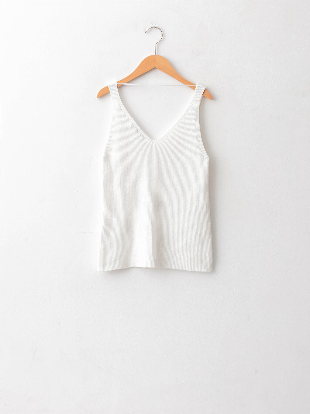 LCW Vision Women's V Neck Plain Sleeveless Tricot Jumper -W1GC23Z8-FES