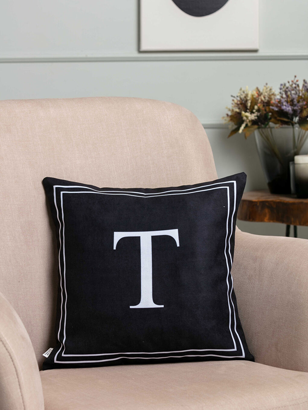 T Letter Printed Honeycomb Cushion Cover 45x45 Cm
