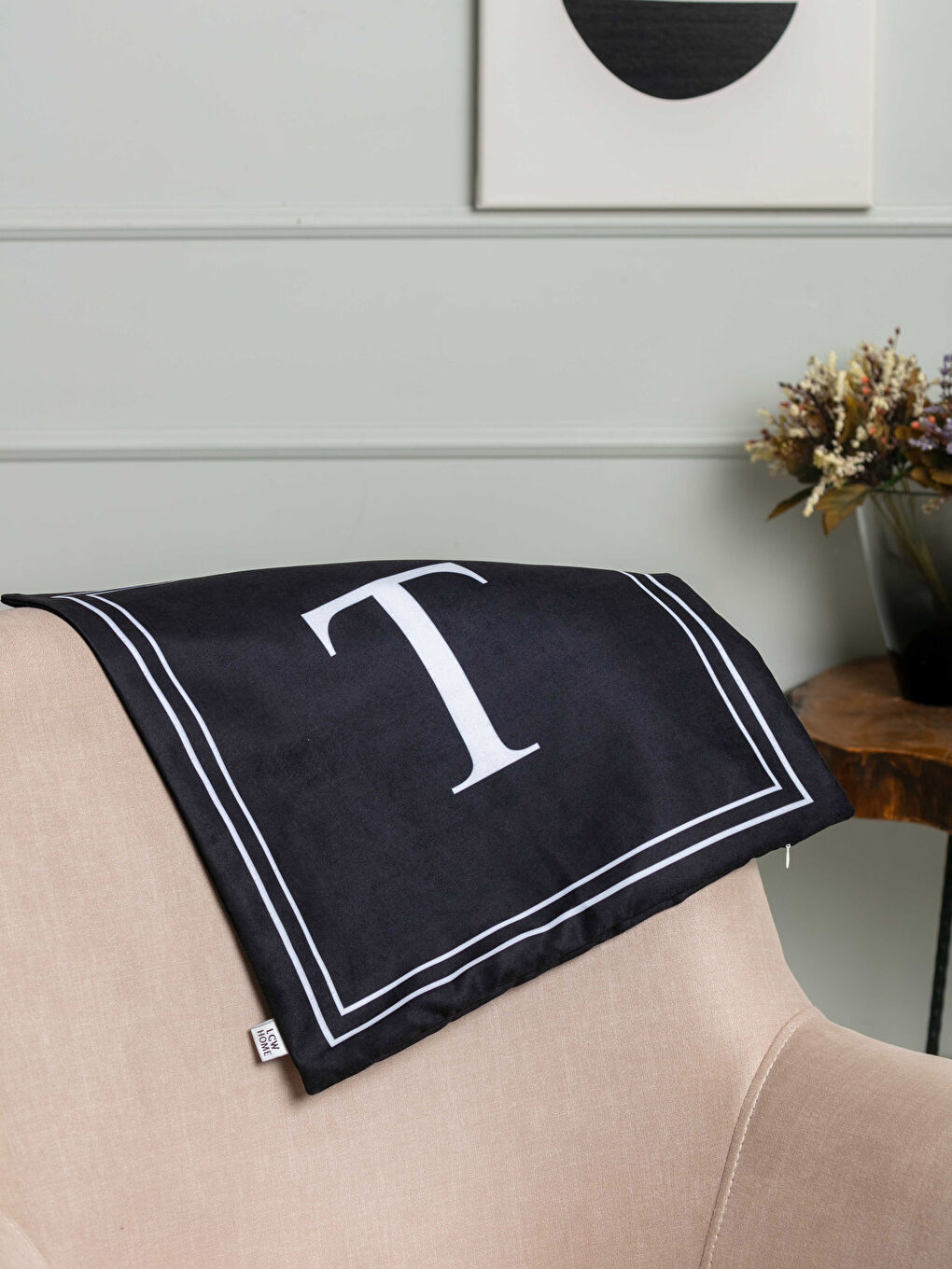 T Letter Printed Honeycomb Cushion Cover 45x45 Cm-1