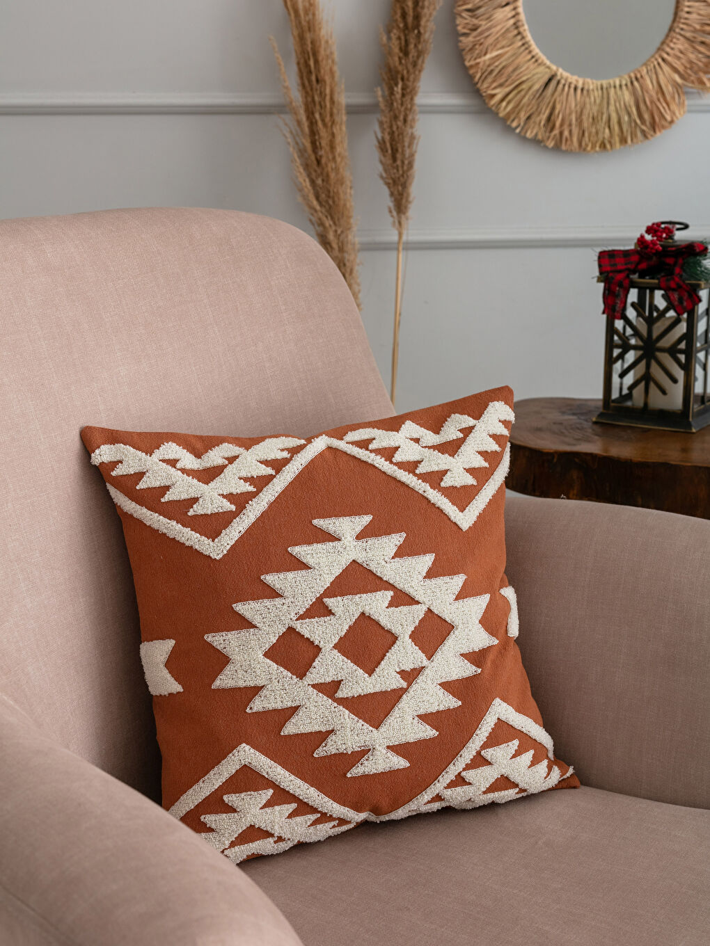 Karışık Desenli Dokuma Kırlent Kılıfı 45x45 cm