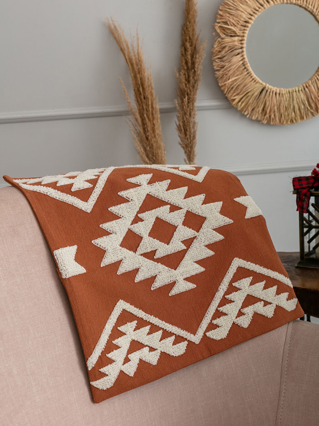 Karışık Desenli Dokuma Kırlent Kılıfı 45x45 cm-1