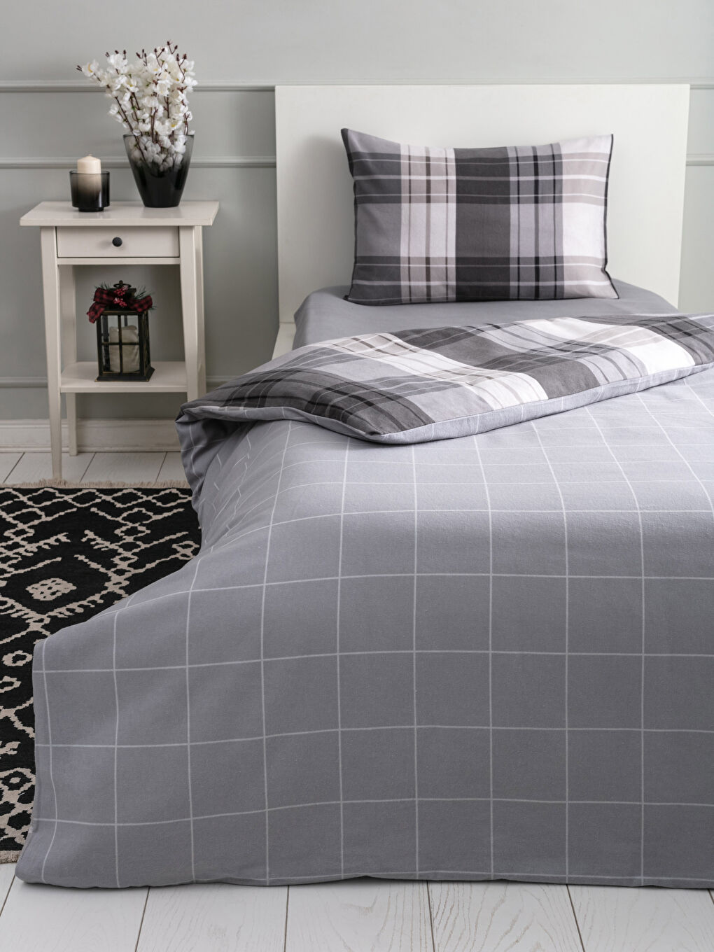 طقم غطاء لحاف مفرد مزدوج الجوانب بنقشة مربعات من الفلانيل-1