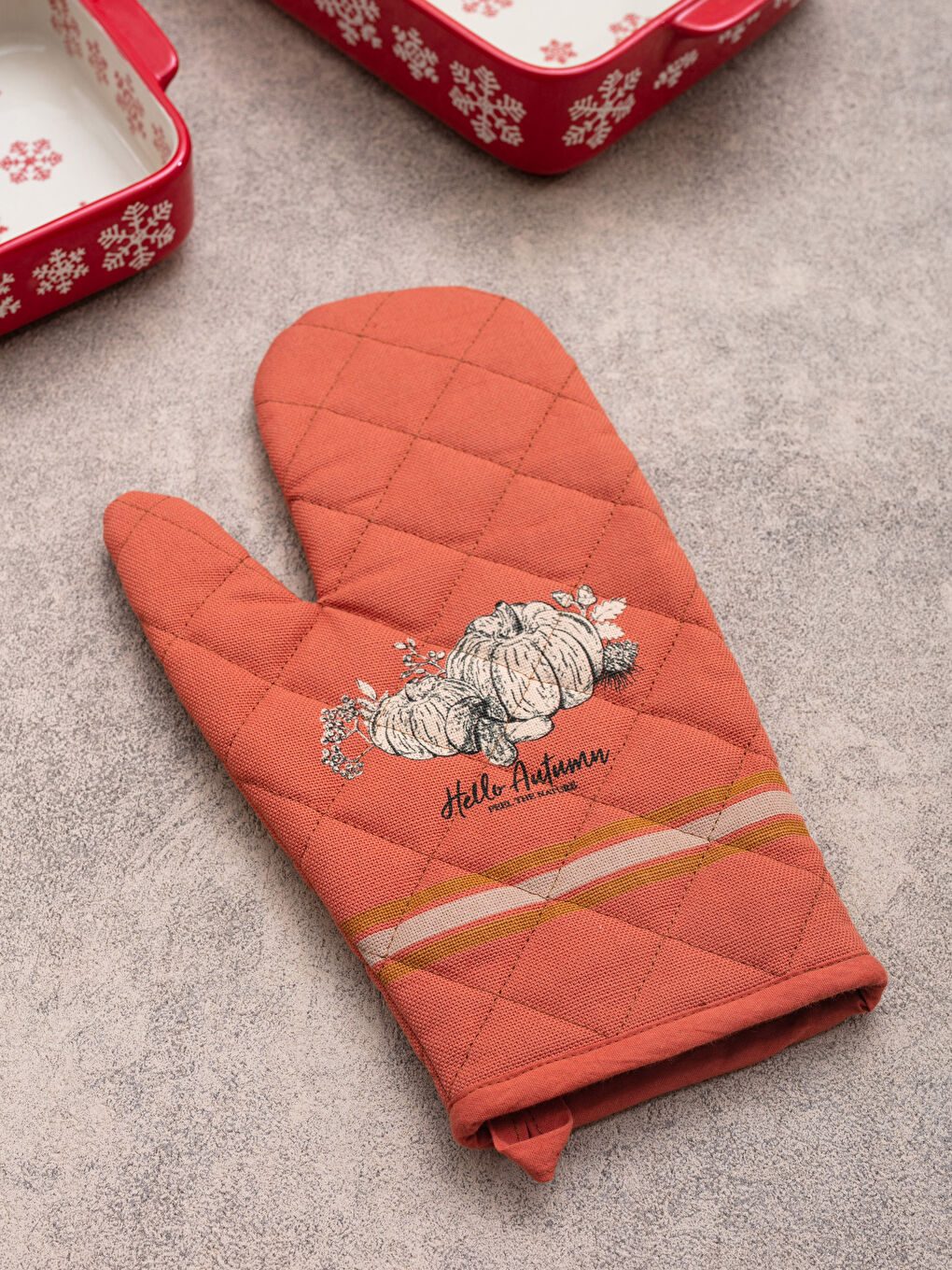 Pumpkin Printed Gabardine Oven Glove