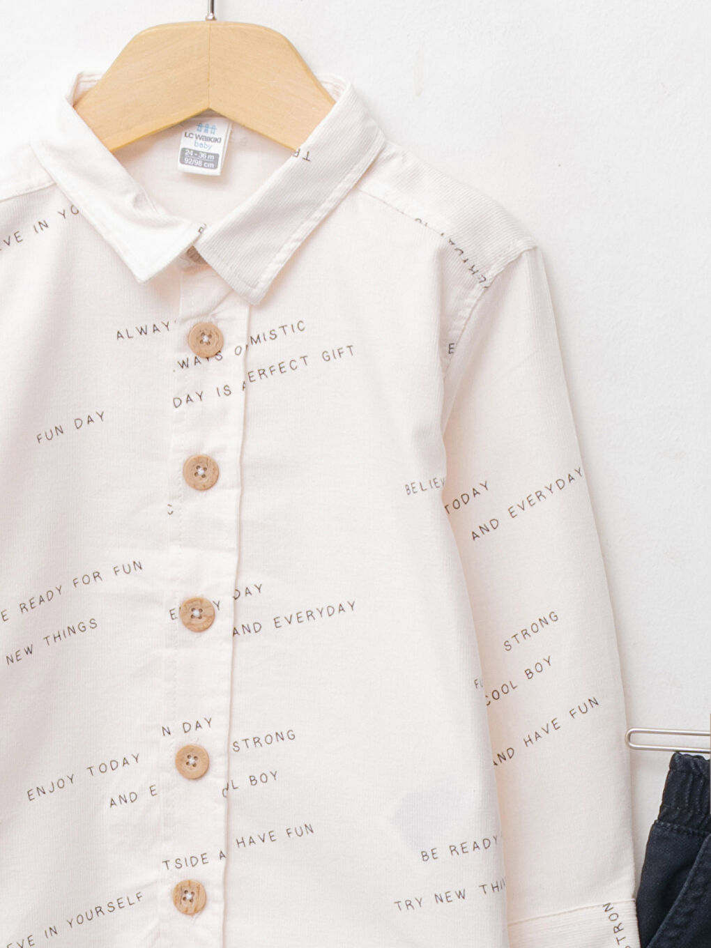 Bej Uzun Kollu Baskılı Erkek Bebek Gömlek ve Pantolon 2'li Takım-2