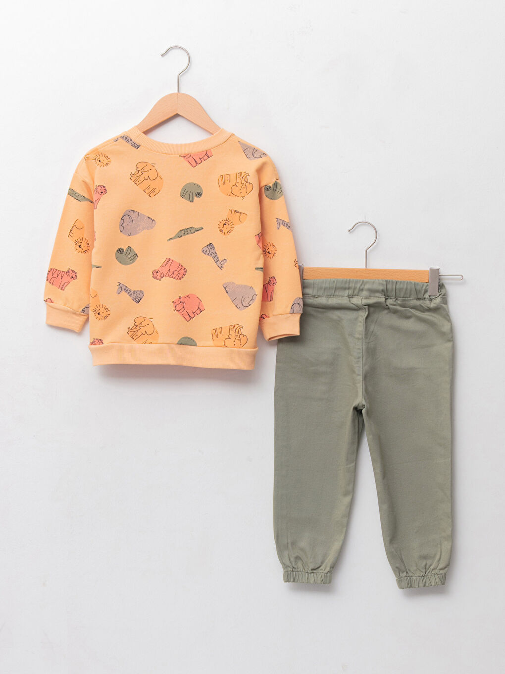 LCW baby Rundhalsausschnitt Langarm Bedrucktes Baumwolle Baby Jungen Sweatshirt und Hose 2er-Pack Set -W1H423Z1-LSQ