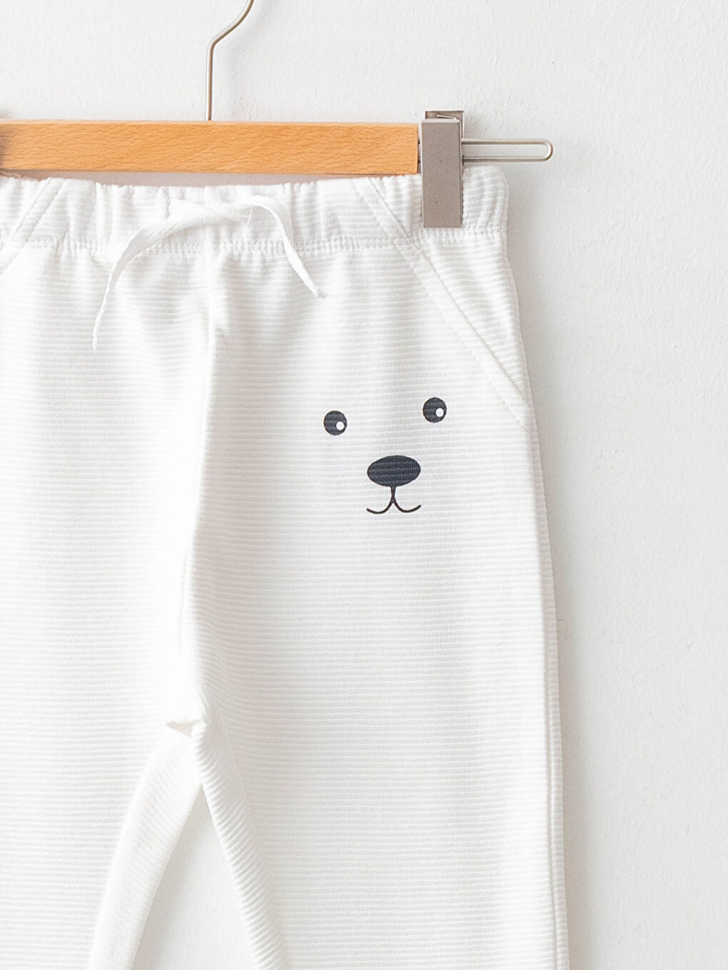 Beyaz Beli Lastikli Baskılı Erkek Bebek Eşofman Alt-2