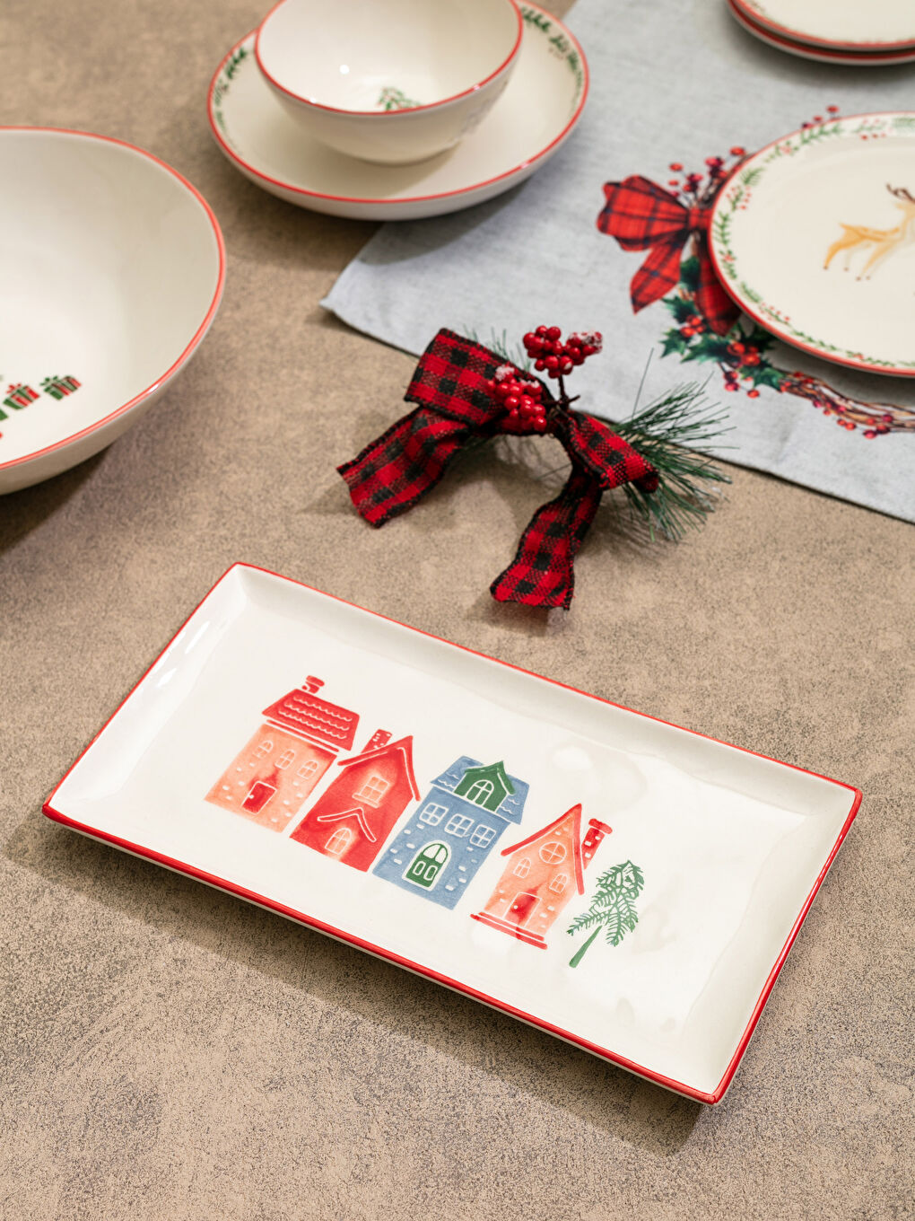 Christmas Themed Printed Ceramic Serving Plate 29x15 Cm
