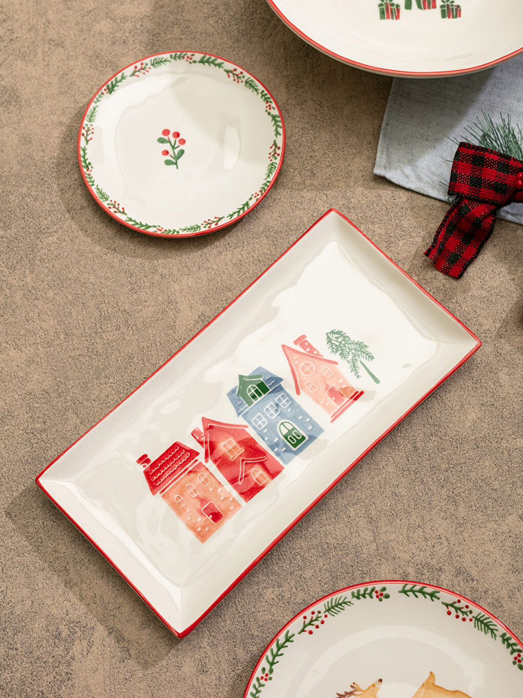 Christmas Themed Printed Ceramic Serving Plate 29x15 Cm-1