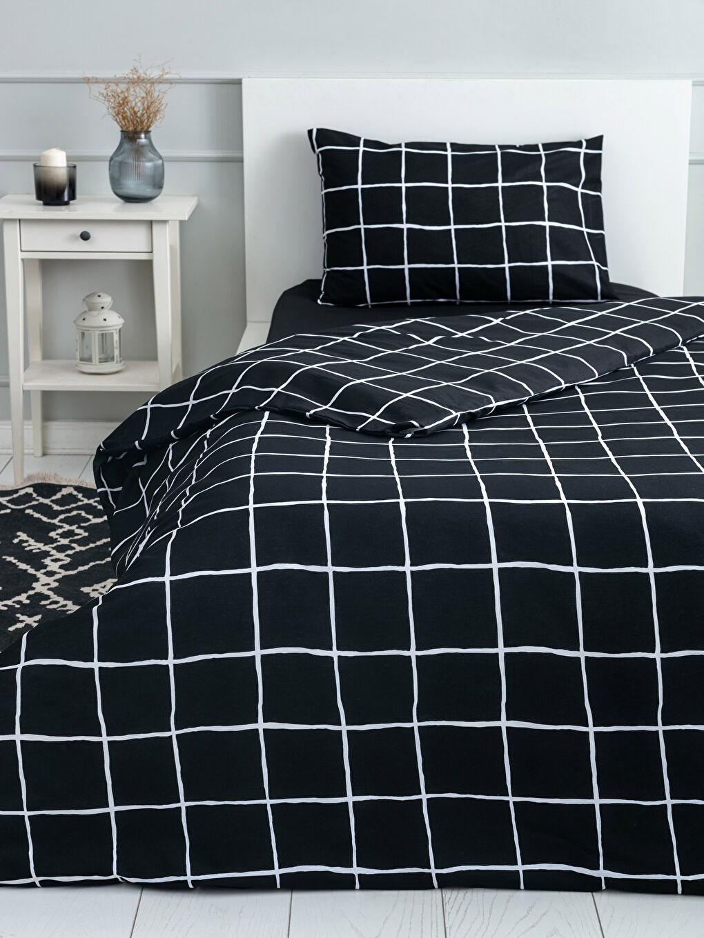 Single Woven Checkered Duvet Cover Set