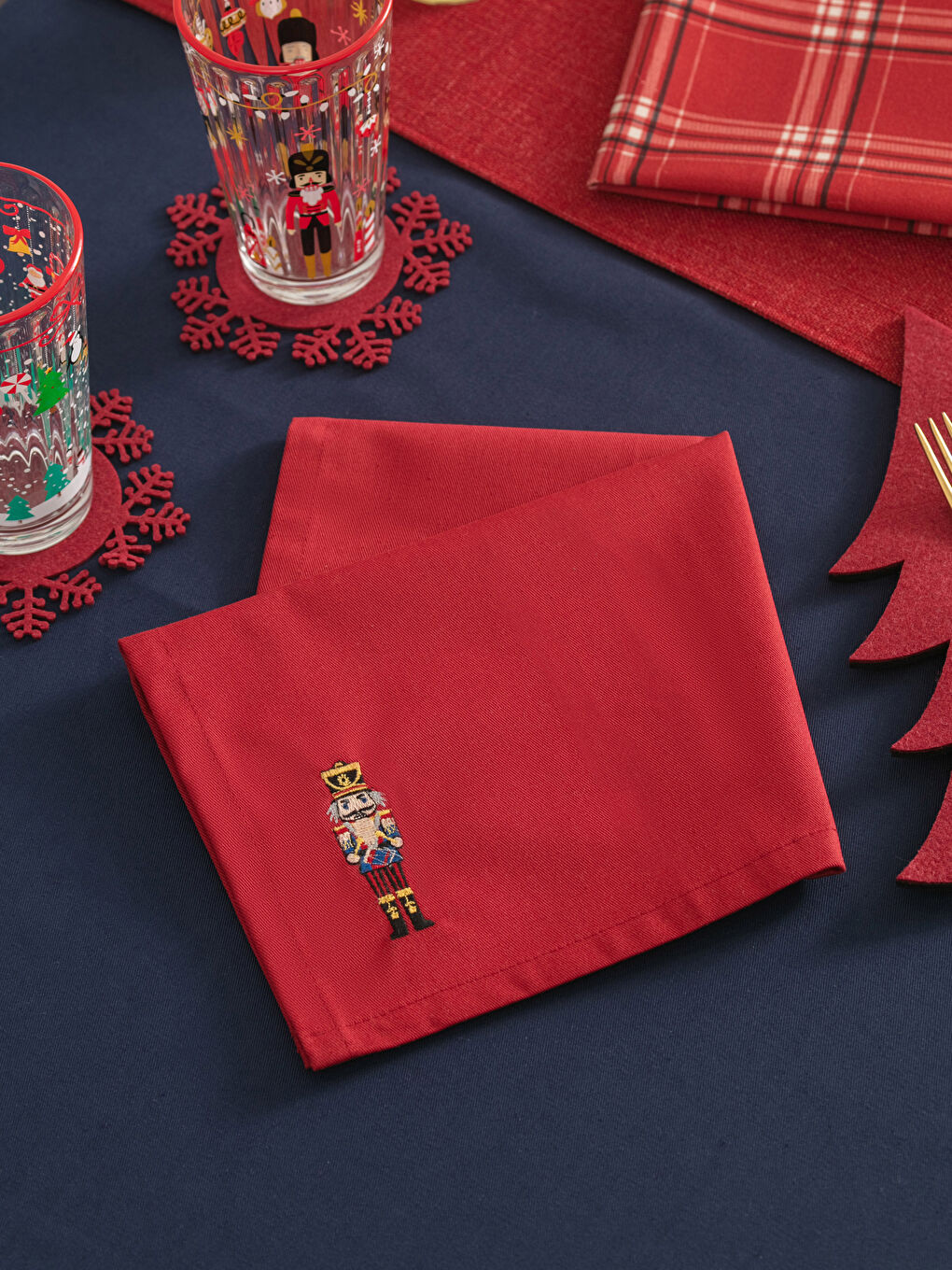 LCW HOME Christmas Themed Embroidery Detailed Linen Look Napkin 40x40 Cm -W1HS34Z8-LTQ