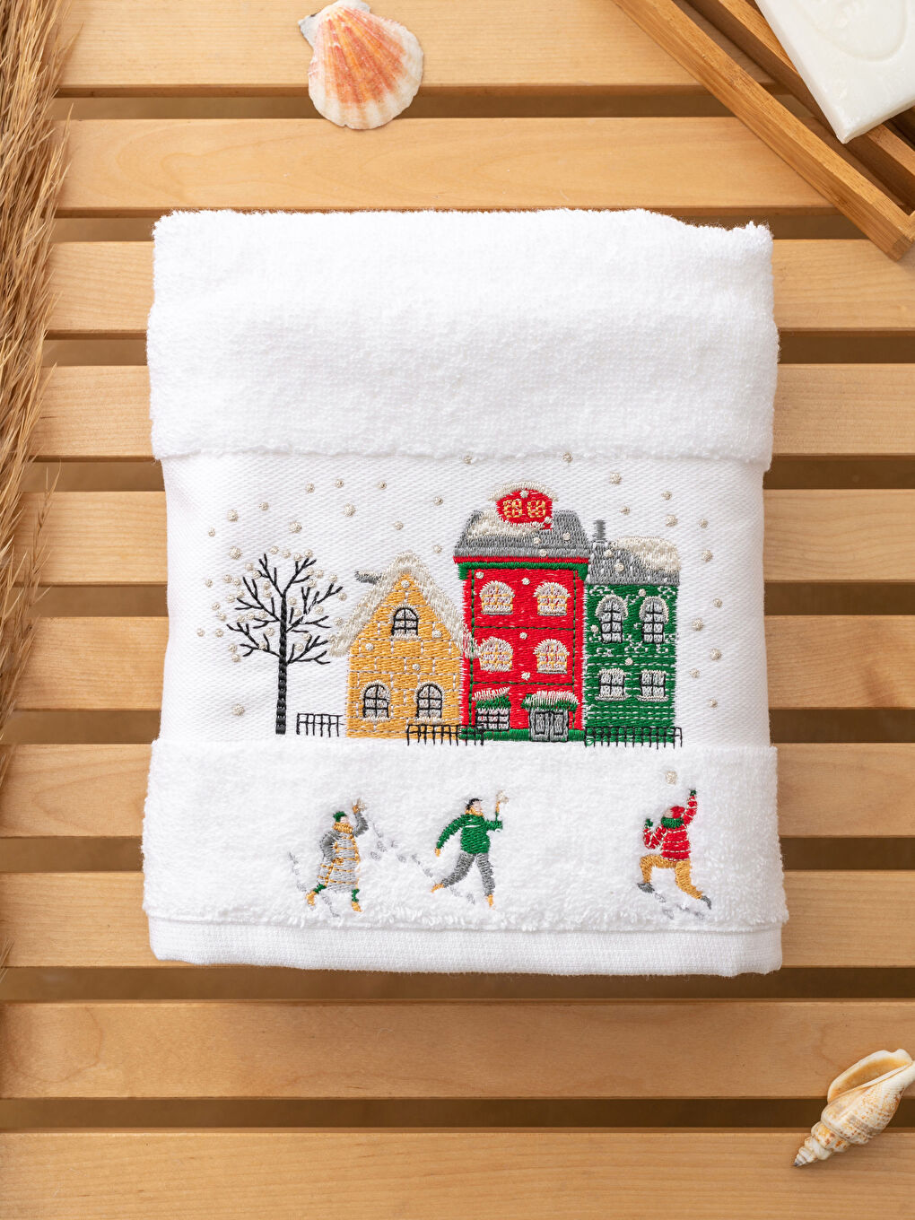 New Year Themed Embroidery Detailed Boucle Face Towel 50x80 Cm-1