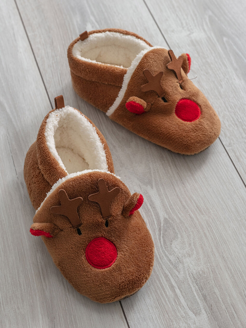 LCW HOME Embroidery Detailed Plush Boys' House Shoes