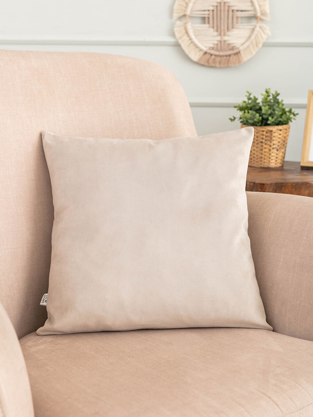 LCW HOME Plain Velvet Cushion Cover 45x45 Cm -W1ID04Z8-S0L