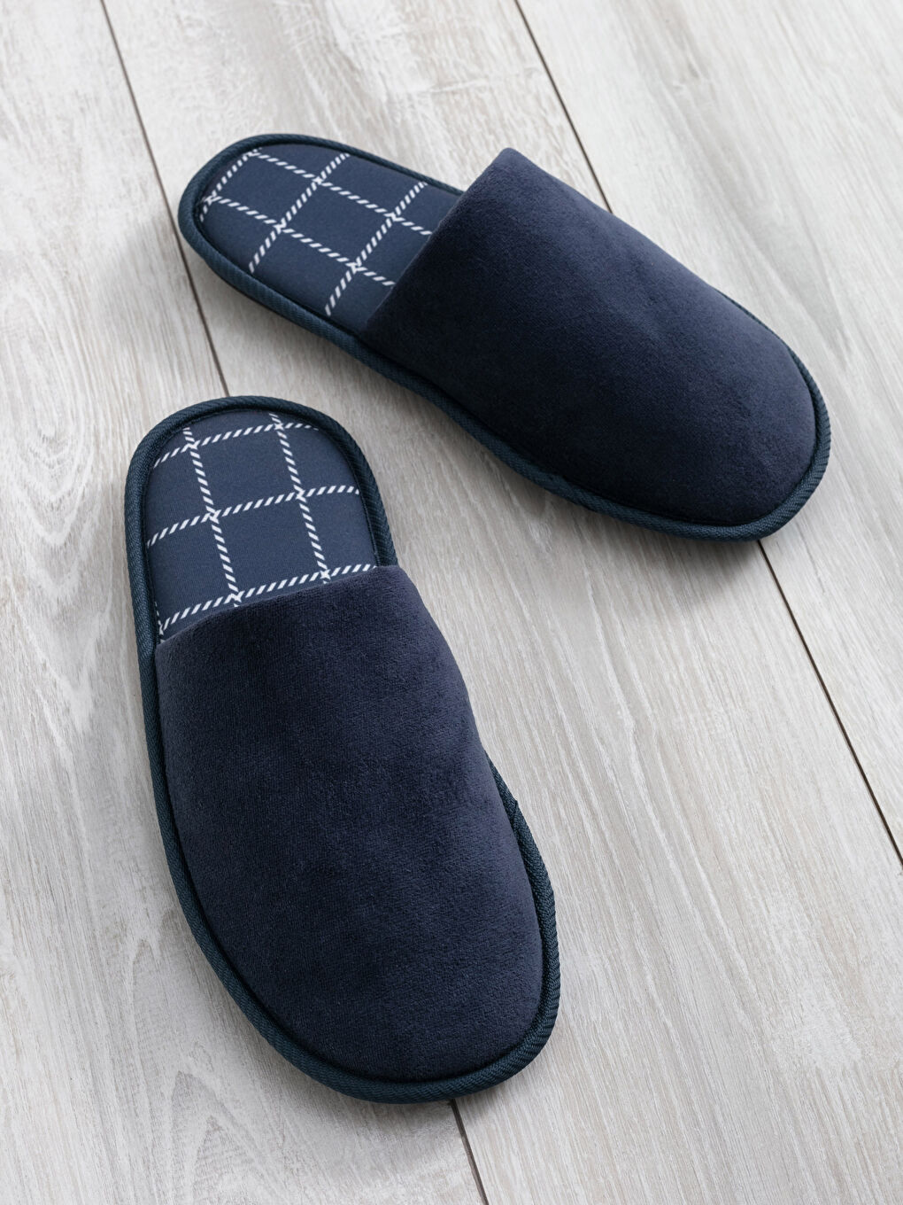 Lacivert Ekose Desenli Erkek Ev Terliği