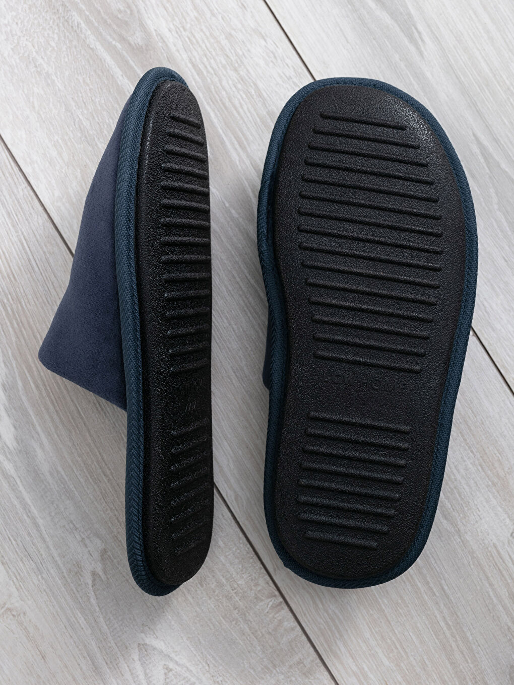 Lacivert Ekose Desenli Erkek Ev Terliği-1