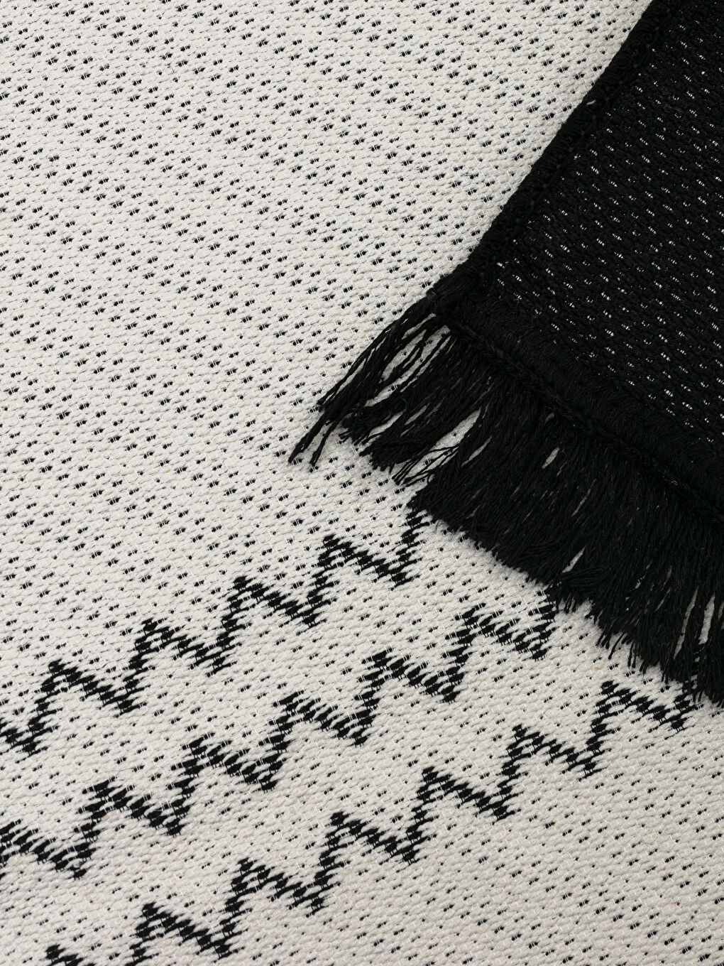 LCW HOME Jacquard-Teppich mit Quasten, beidseitig verwendbar, 80x150 cm -W1J240Z8-F9C