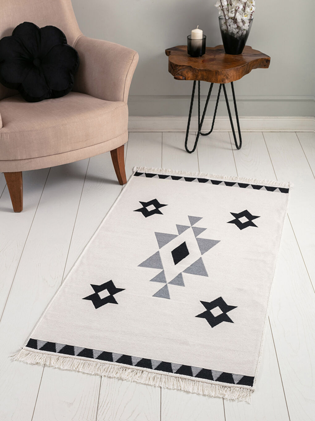 LCW HOME Selbstgemusterter Teppich mit Quasten 80x150 cm -W1J248Z8-F9C